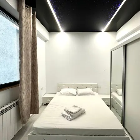 Sea View By Venetis Нэводари